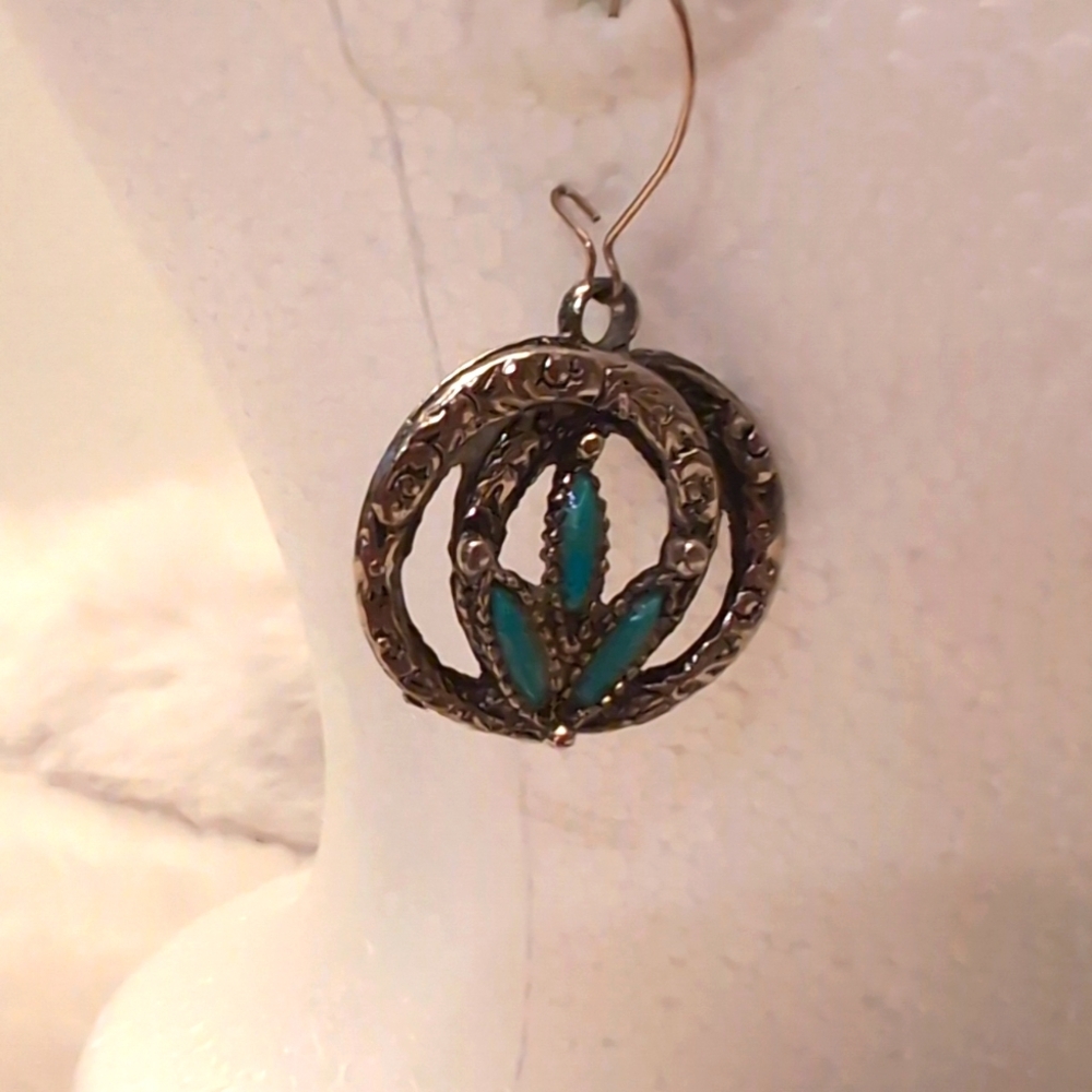Vintage Silver Toned Dual Circle with Turquoisesque Center Leaf Hook Earrings